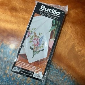 New Vintage Bucilla Stamped Cross-stitch Napikns tulips, and ribbons kit 90s